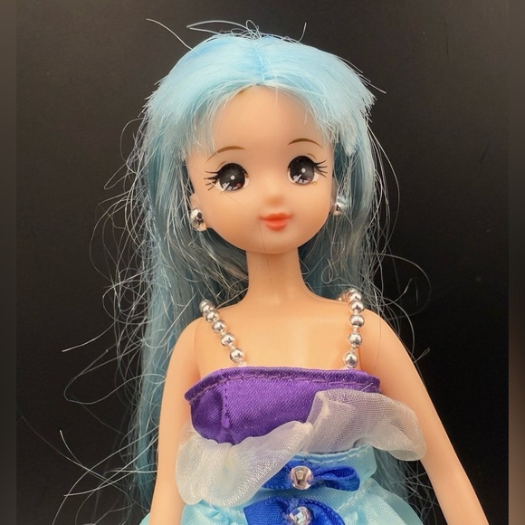 Licca Chan Doll Kirachien Sakura Doll From Japan - Blue Hair And Dress - Picture 2 of 8